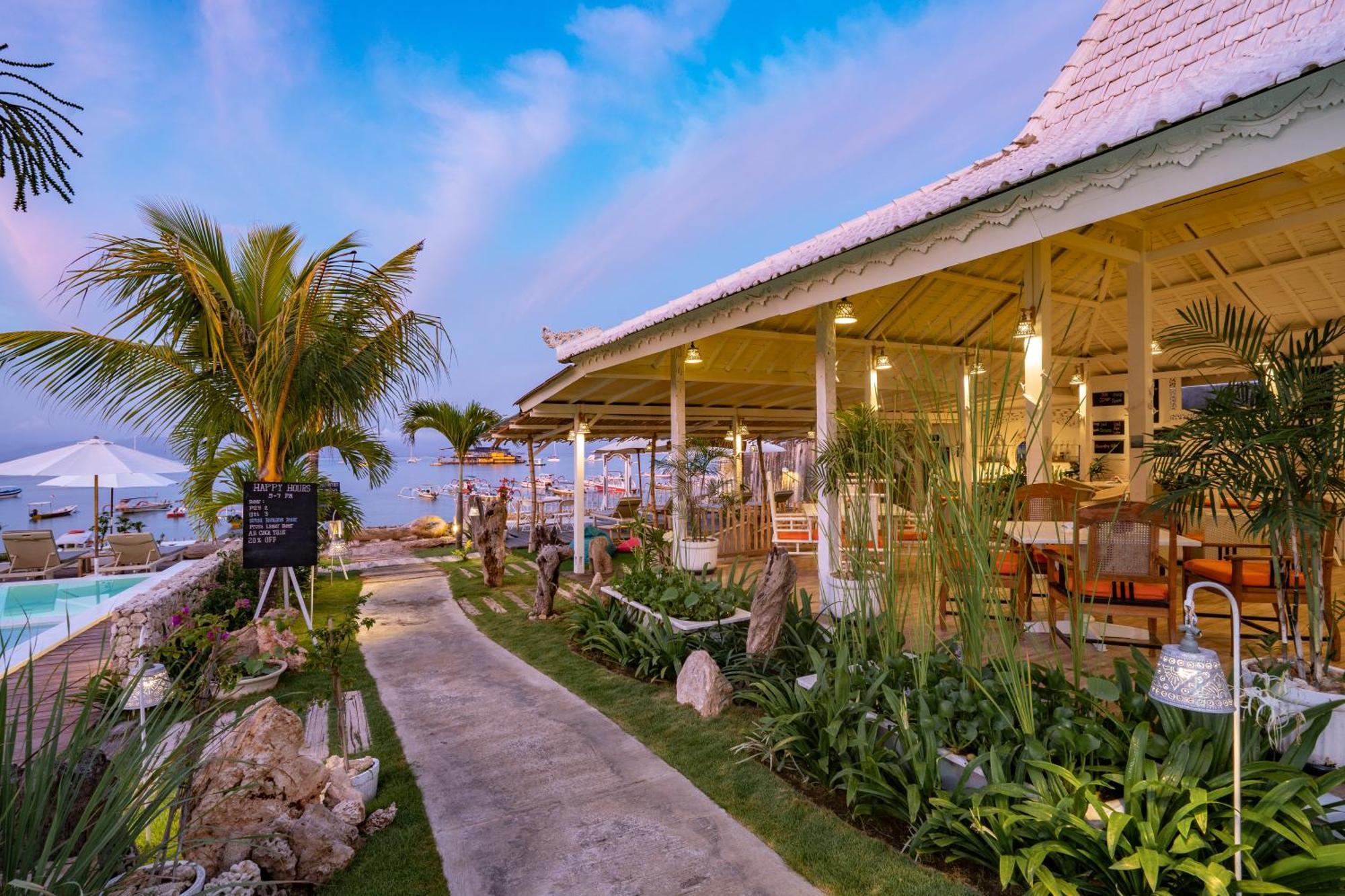 Paus Putih Hotel نوسا ليمبونغان المظهر الخارجي الصورة
