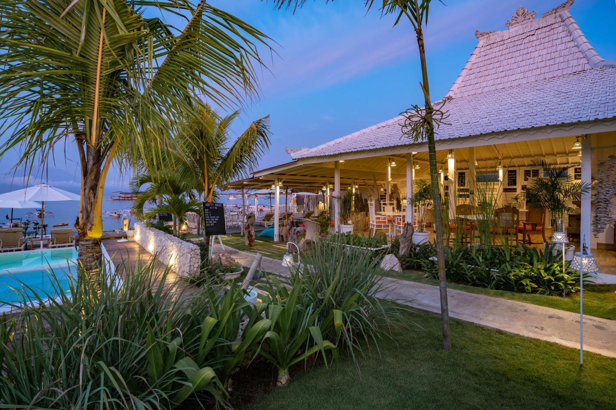 Paus Putih Hotel نوسا ليمبونغان المظهر الخارجي الصورة